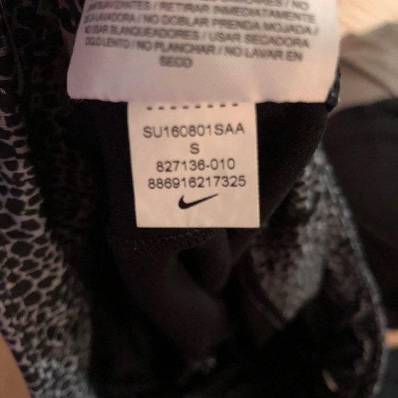 Nike Dri-Fit Athletic Leggings - Picture 10 of 10